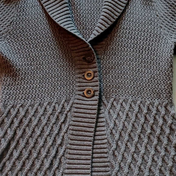 Gray Short-sleeve knit cardigan - Picture 2 of 3
